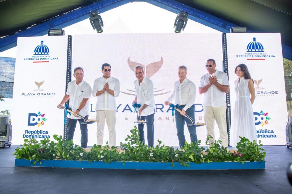 presidente-y-playa-grande-anuncian-inversion-por-us$1,000-millones-y-un-nuevo-aeropuerto