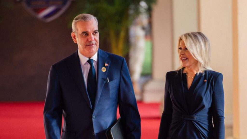 Presidente Abinader llega a la cumbre “Escudo de las Américas” convocada por Donald Trump en Miami presidente-abinader-llega-a-la-cumbre-“escudo-de-las-americas”-convocada-por-donald-trump-en-miami