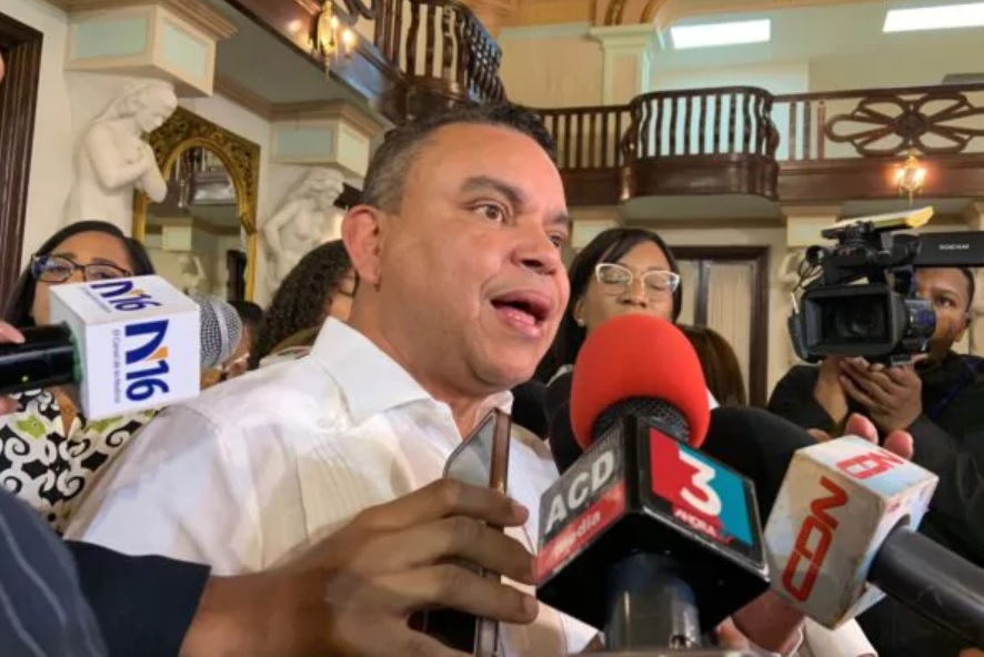 El Director del SNS cuestiona paros enfermeras dominicanas el-director-del-sns-cuestiona-paros-enfermeras-dominicanas